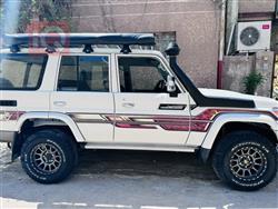 Toyota Land Cruiser 70